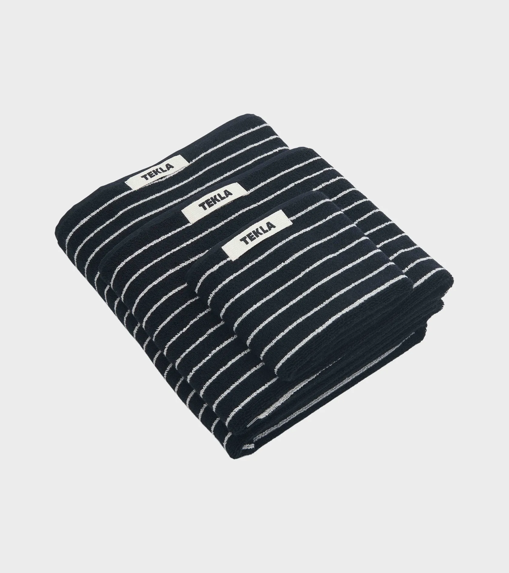 Bath Towel 70x140 Black Stripes