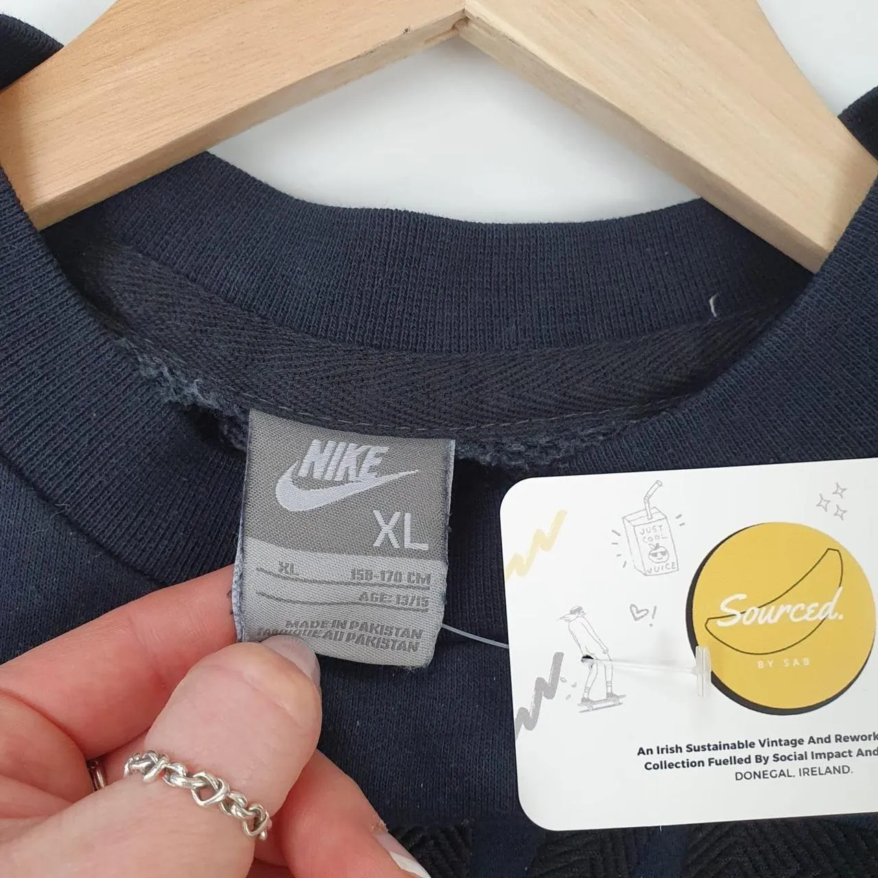 Nike Centre Chest Spellout Crewneck Sweatshirt Washed Vintage Vibe (S Men/M Women)