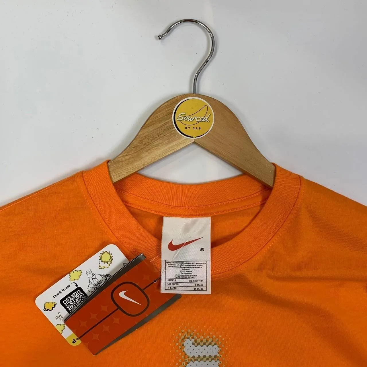 Nike Court 90s Label Nike Just Do It Spellout Graphic Shirt (S)