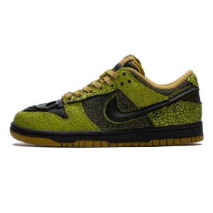 Nike Dunk Low Halloween Skull
