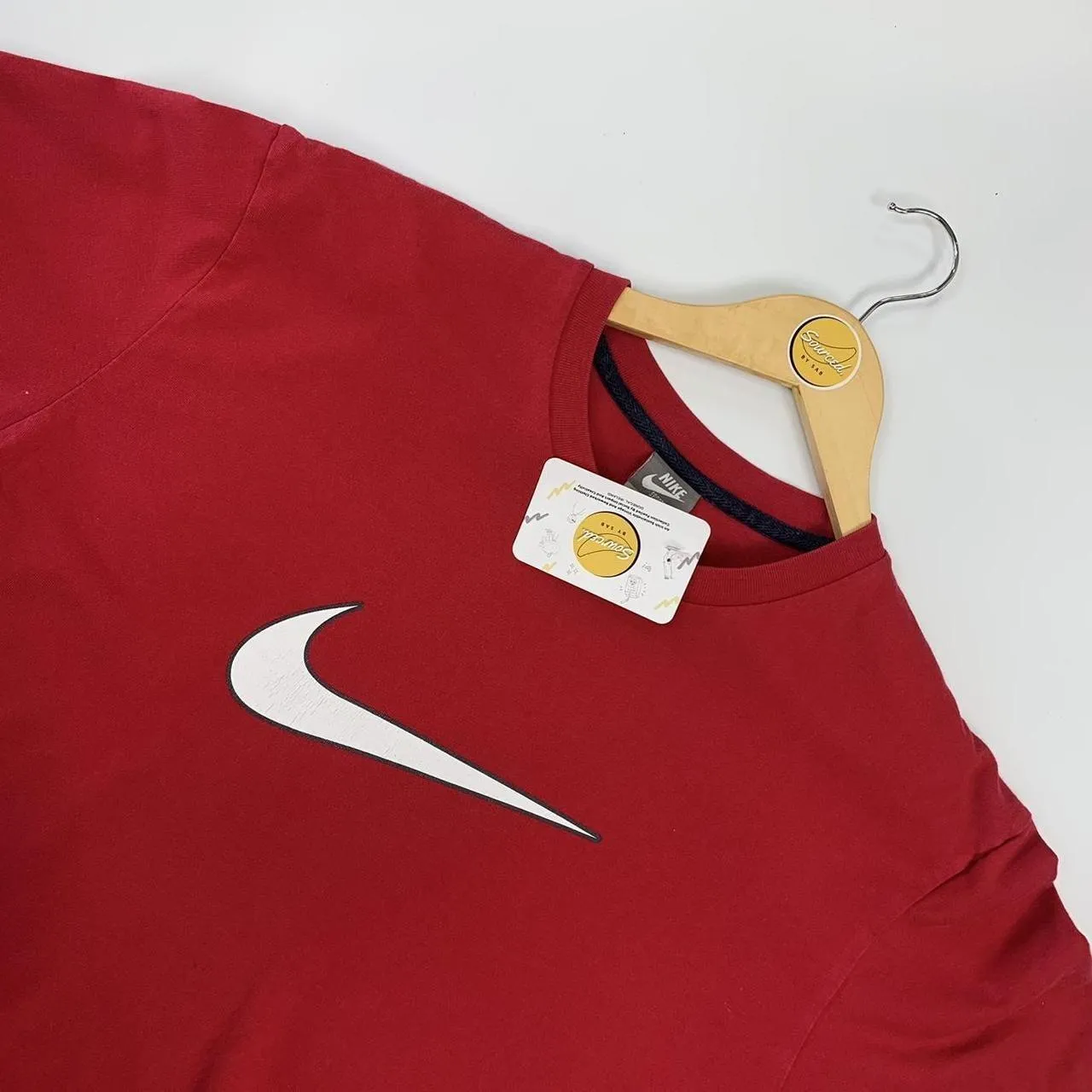 Nike Essentials Center Logo Crewneck Tee (XL)