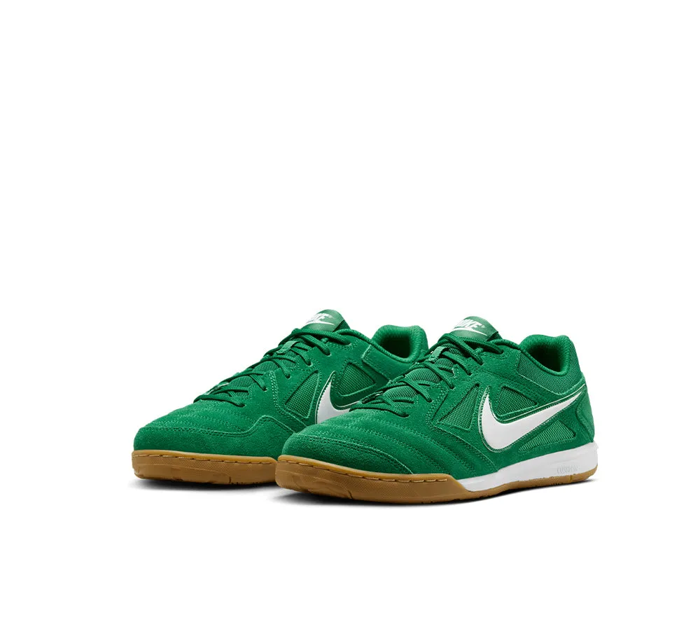 Nike Gato
