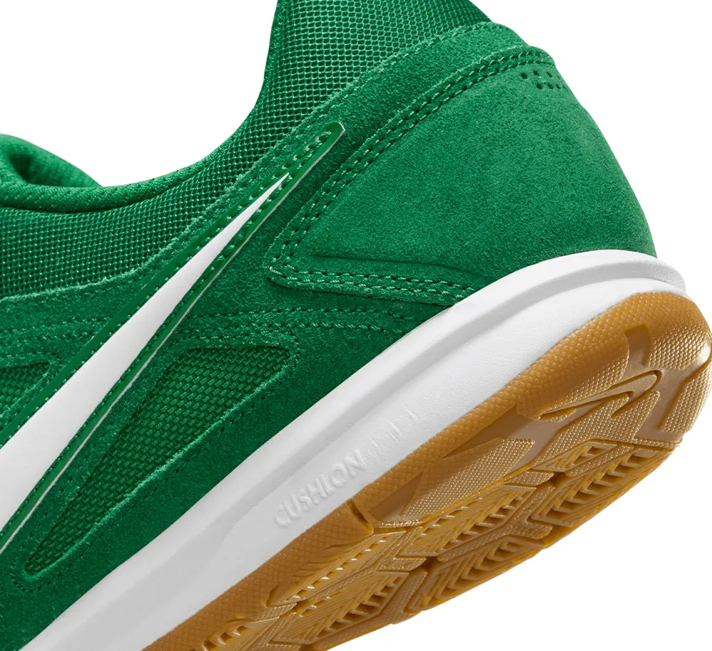 Nike Gato