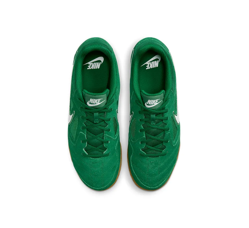 Nike Gato