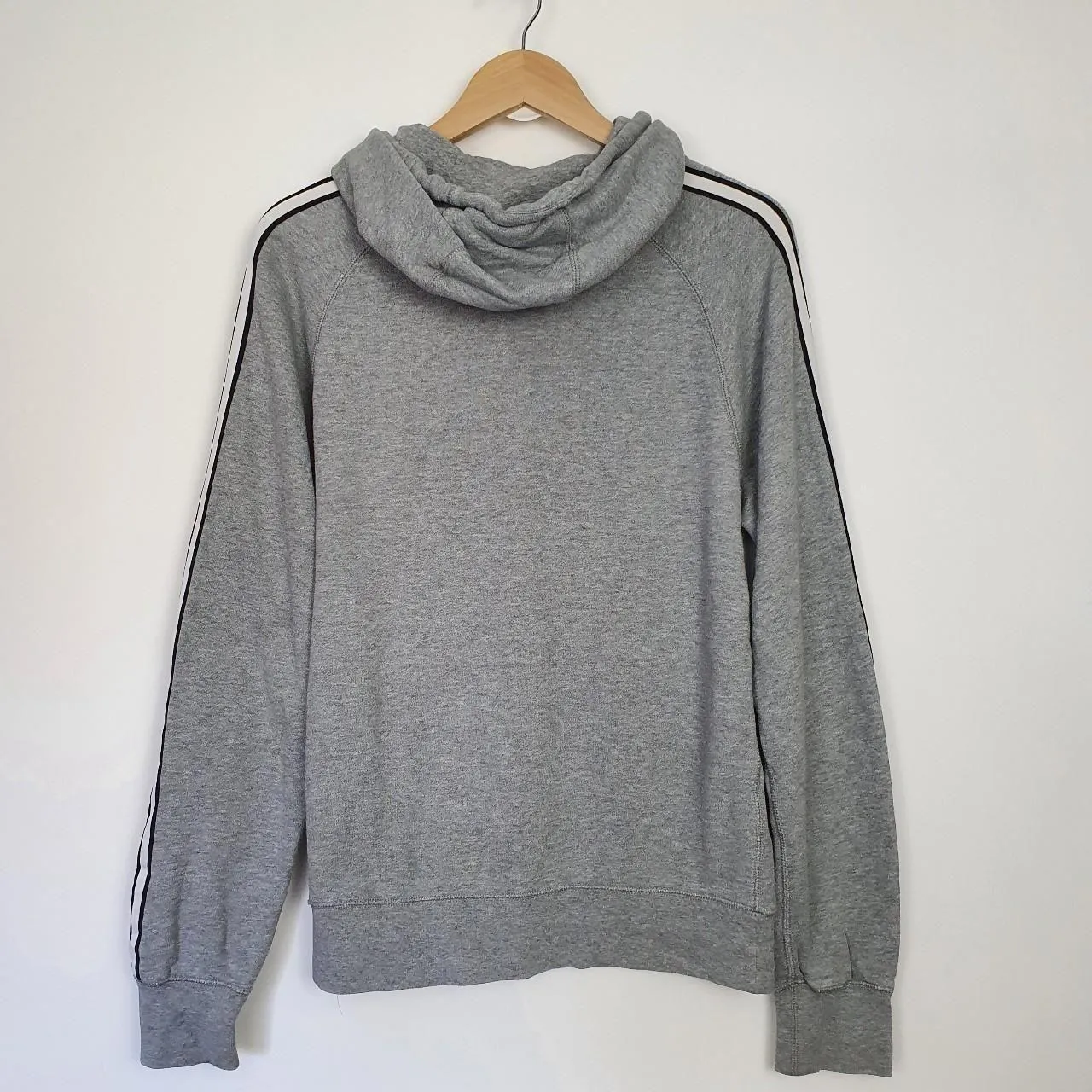 Nike Hoodie Grey With Centre Logo (S)