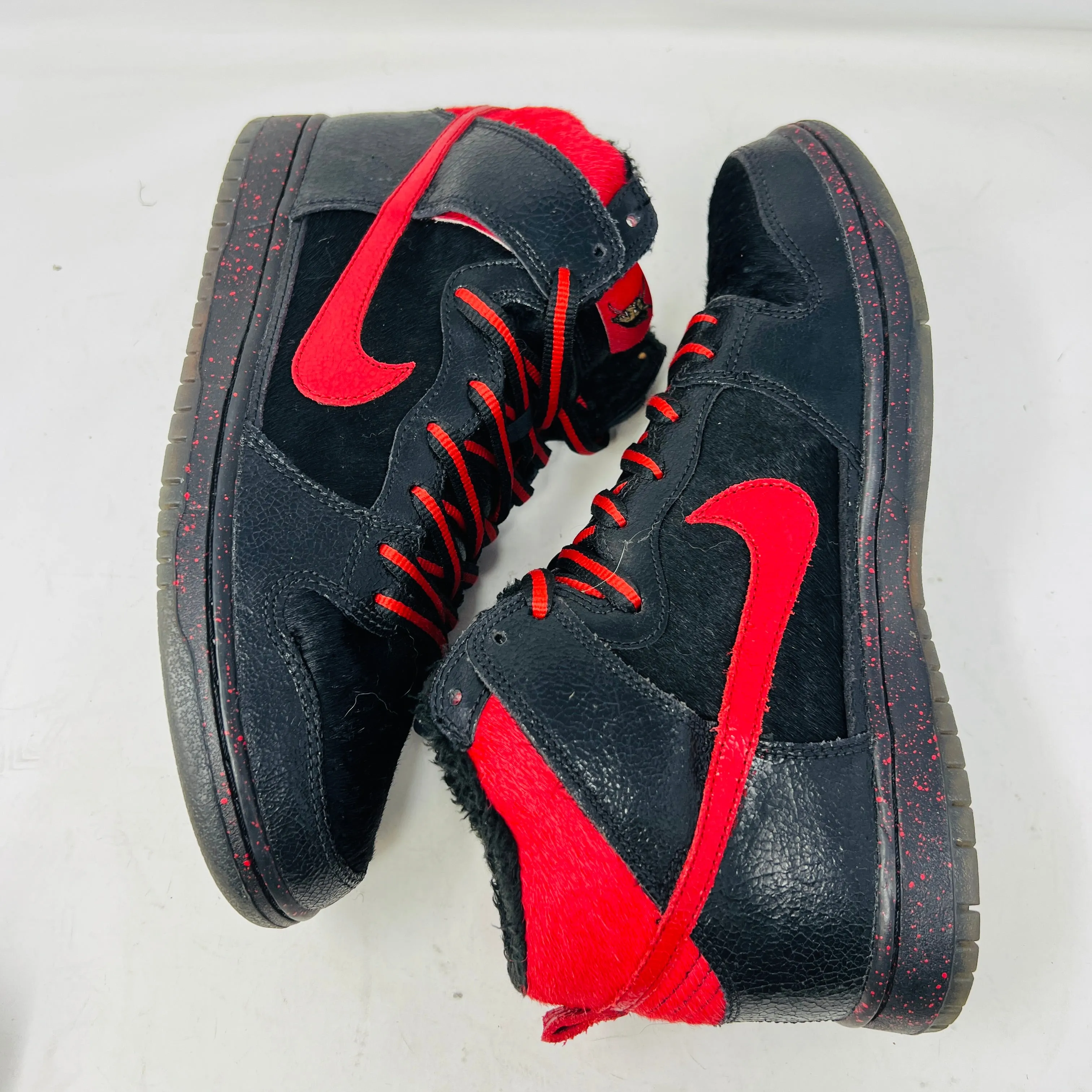 Nike SB Dunk High Krampus
