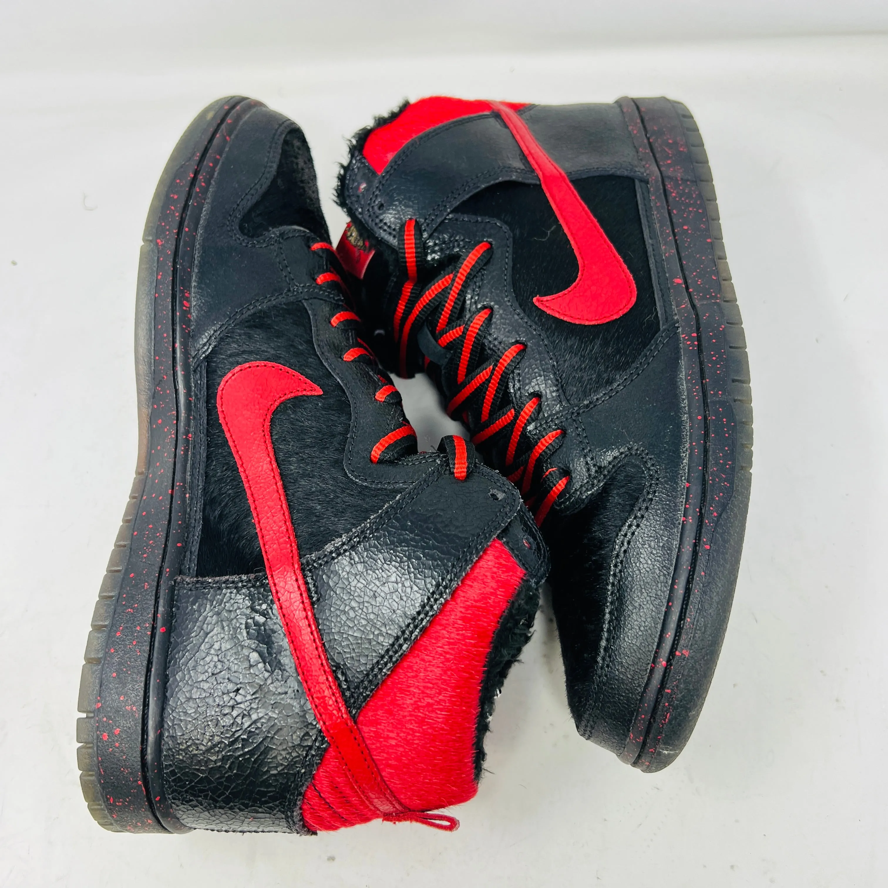 Nike SB Dunk High Krampus
