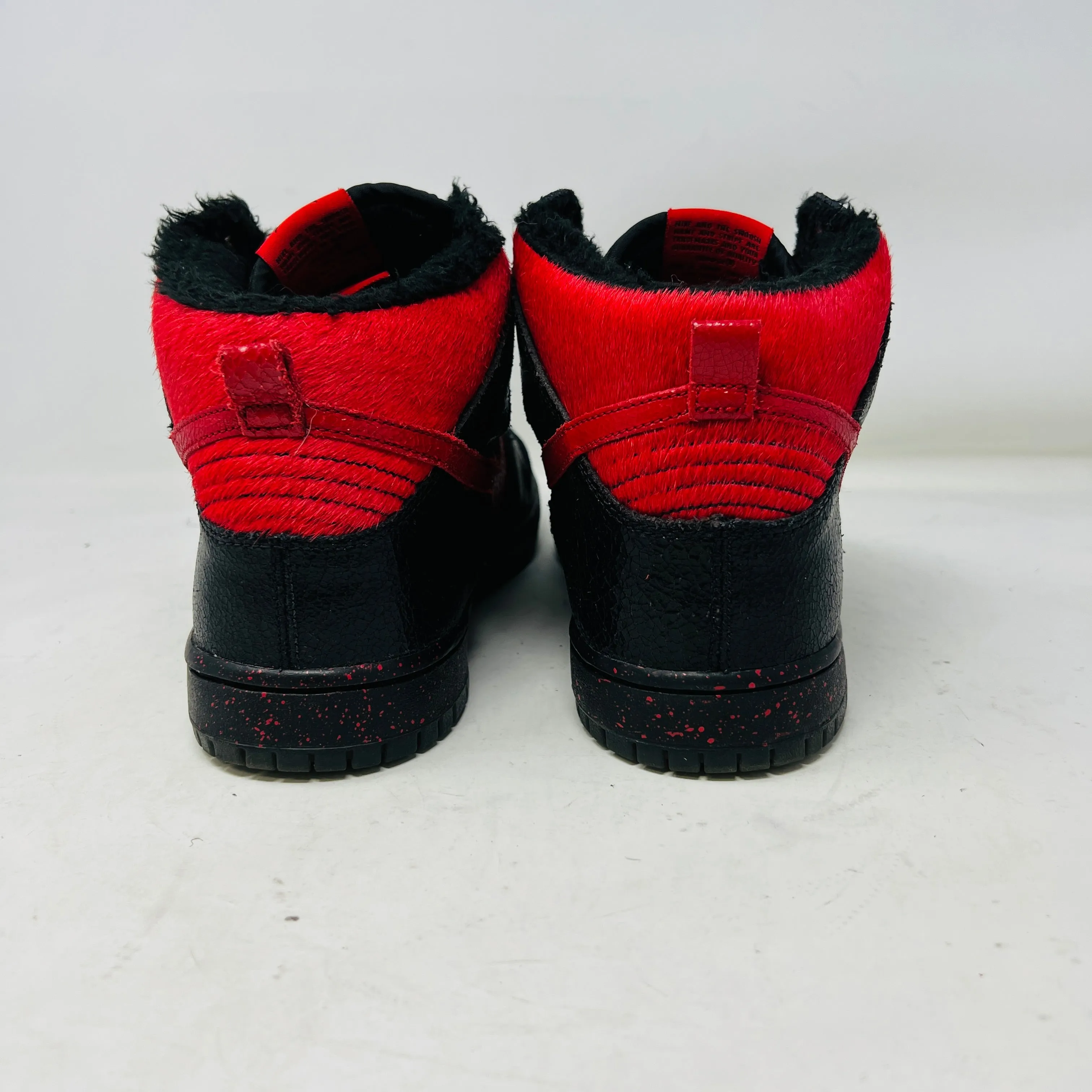 Nike SB Dunk High Krampus