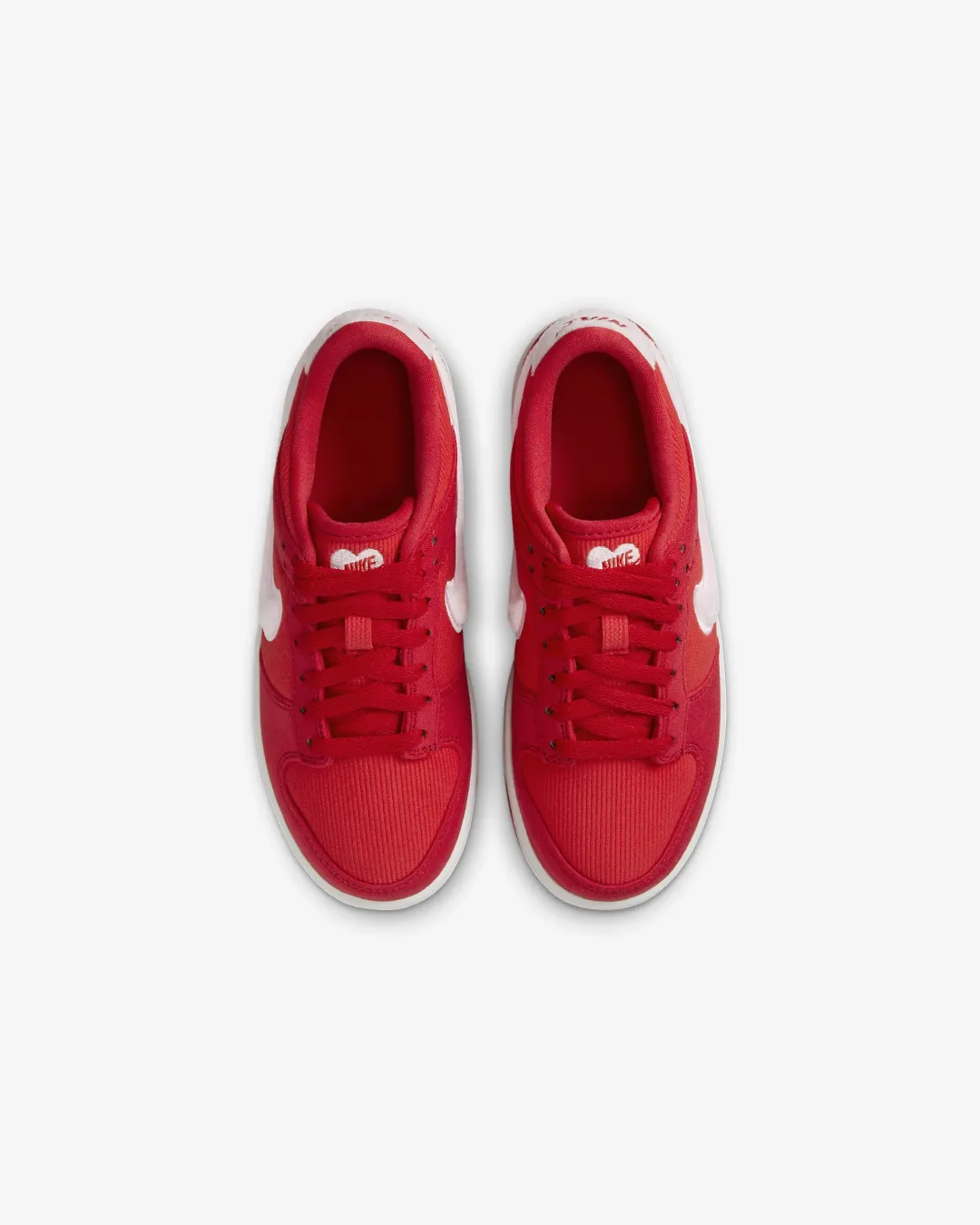 Nike SB Dunk Low 'Valentines Day - Girls Don't Cry' Sneakers