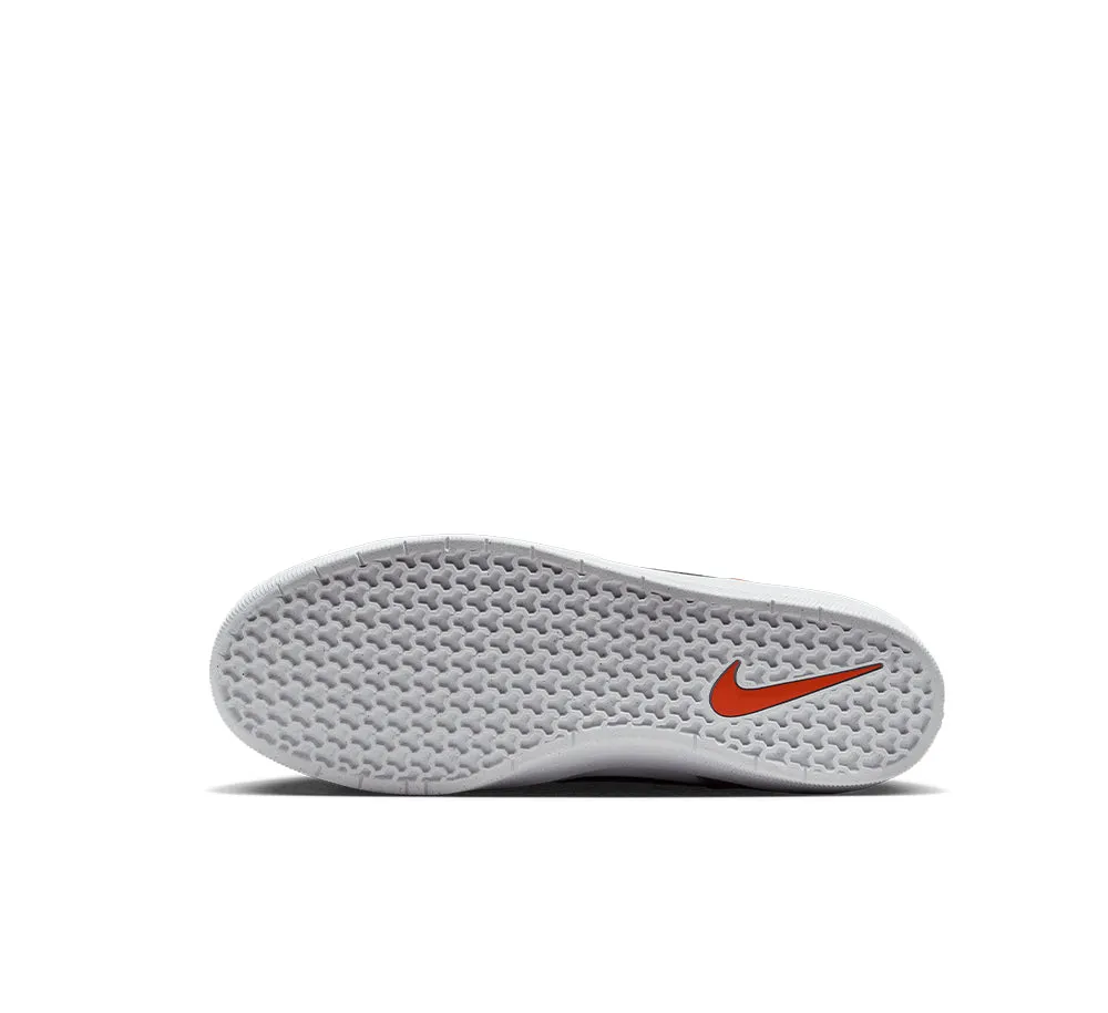 Nike SB Force 58