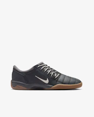Nike - T90 Sneakers - (Black/Gum)