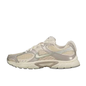 Nike V5 Runner 'Beige'