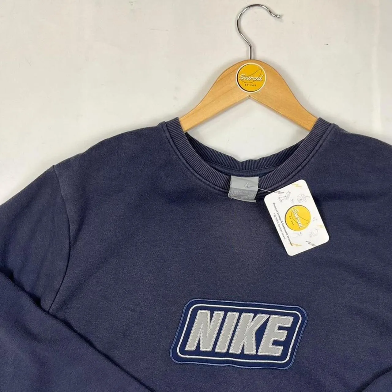 Nike Vintage Embroidered Front Chest Spellout Logo Crewneck Sweatshirt (M)