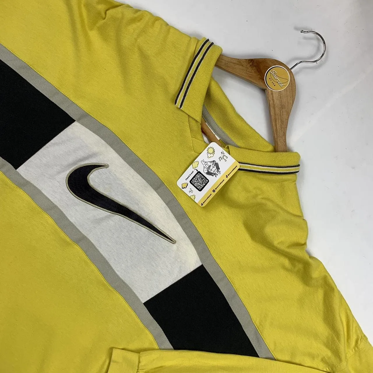 Nike Vintage Embroidered Front Chest Swoosh Logo Rugby Style Shirt (XXL)