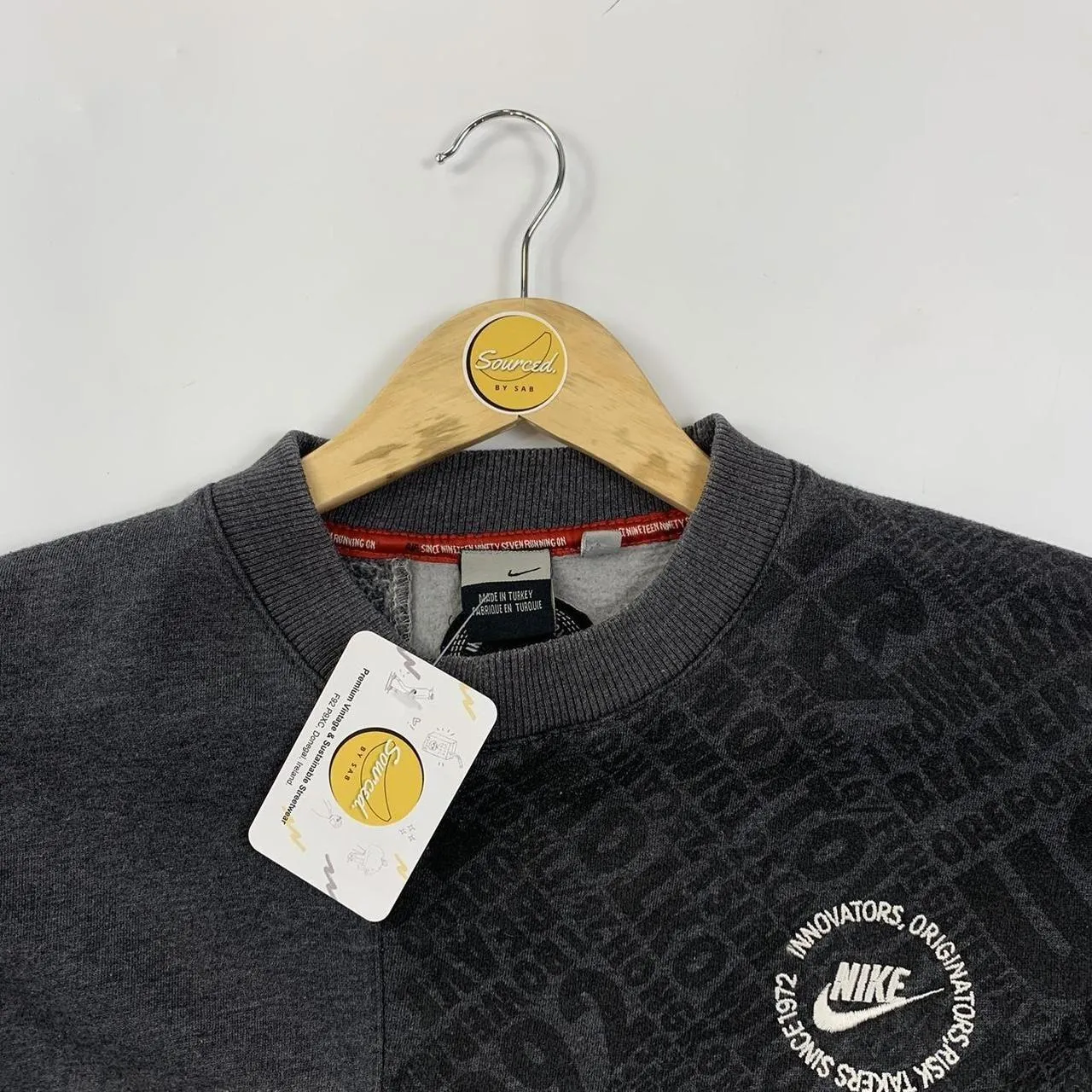 Nike Vintage Front Chest Logo Crewneck Sweatshirt (L)