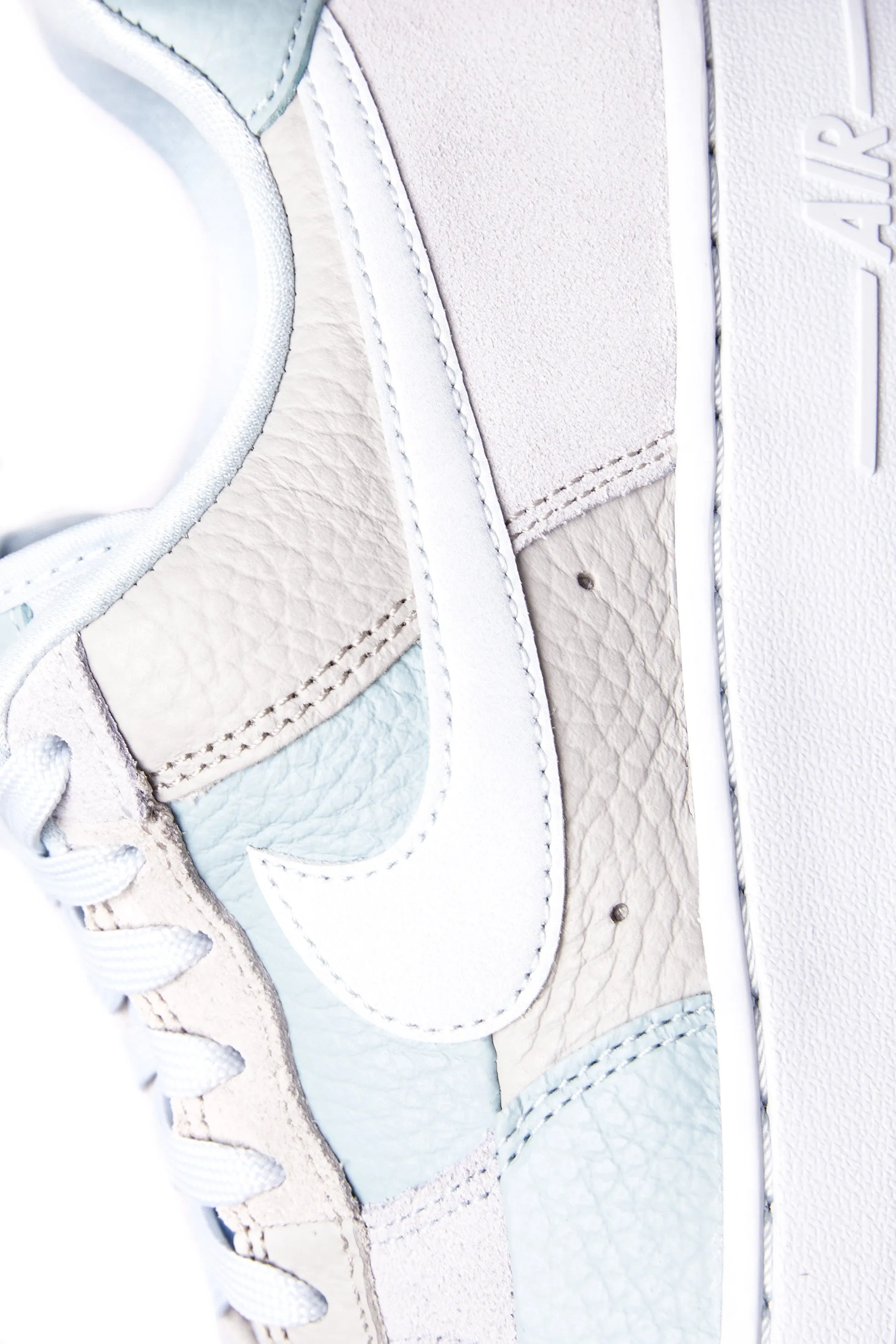 Nike Womens Air Force 1 '07 Shoes