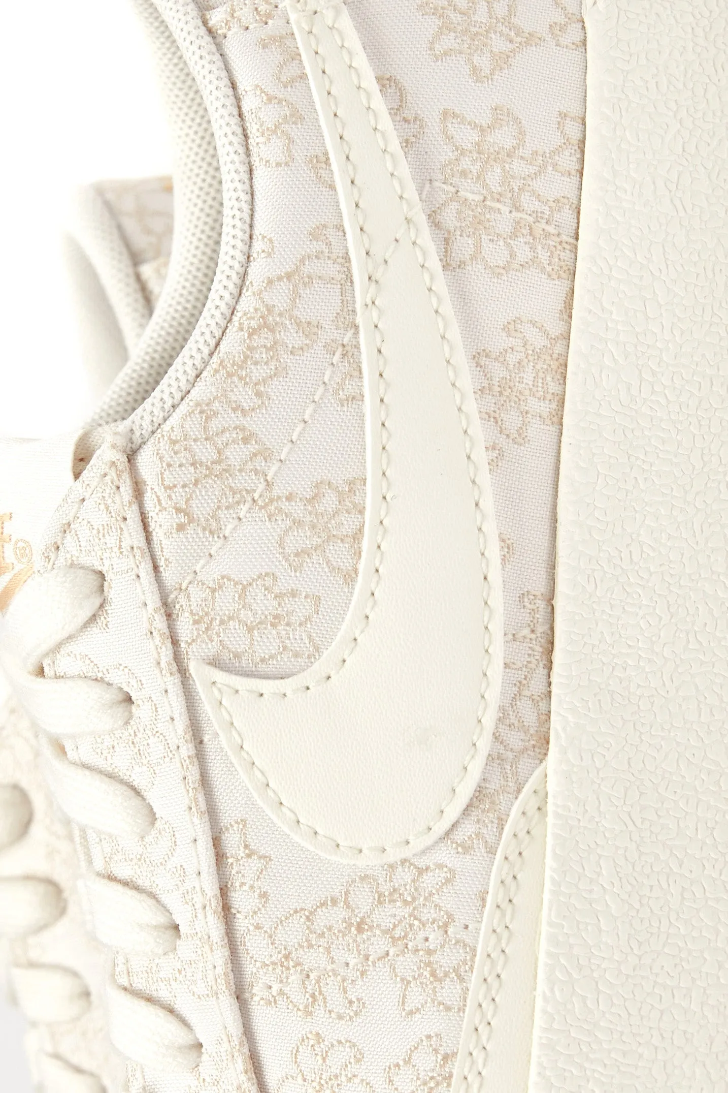 Nike Womens Blazer Low '77 SE Shoes