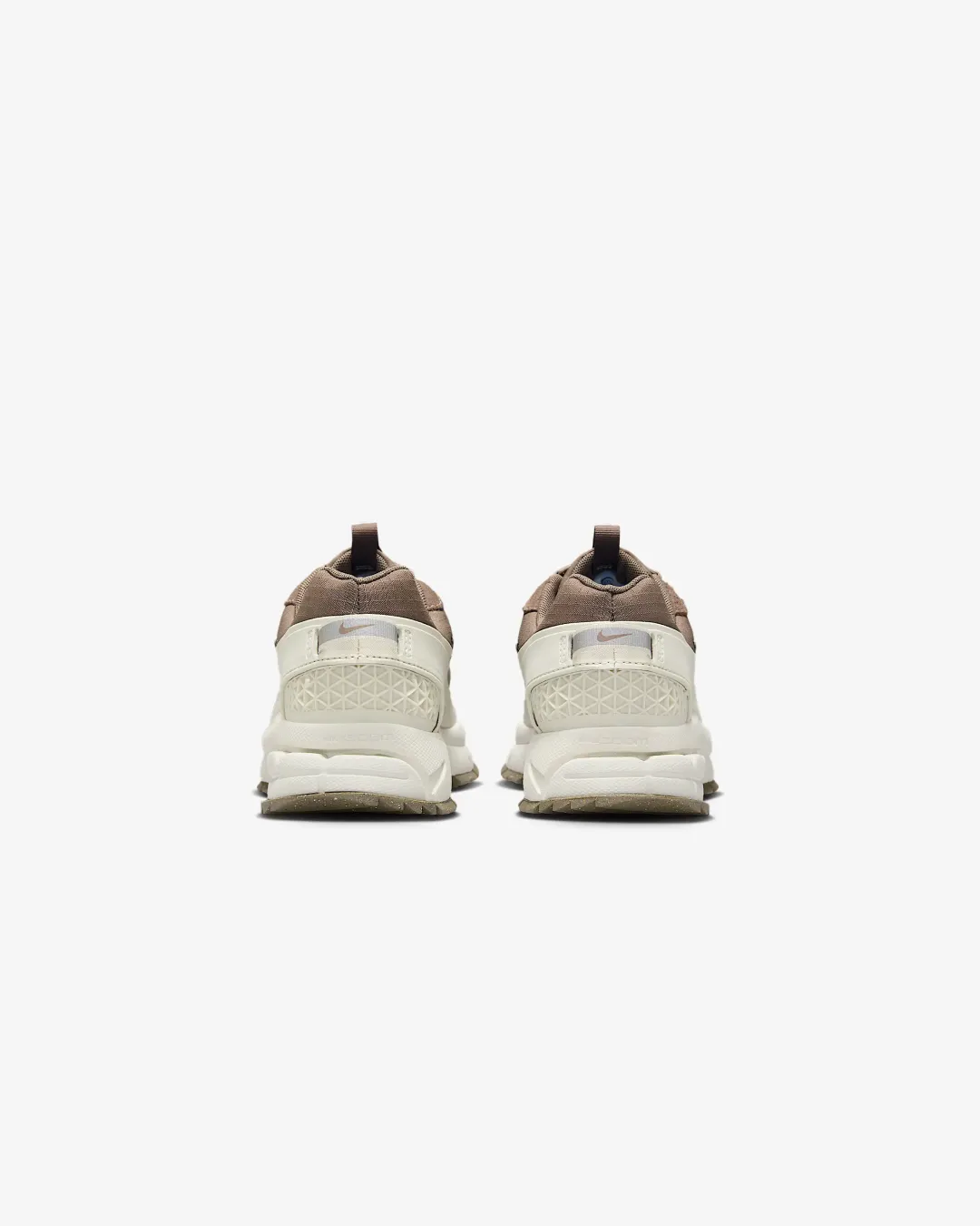 Nike Zoom Vomero 5 Roam Light Bone Mink Brown Sneakers