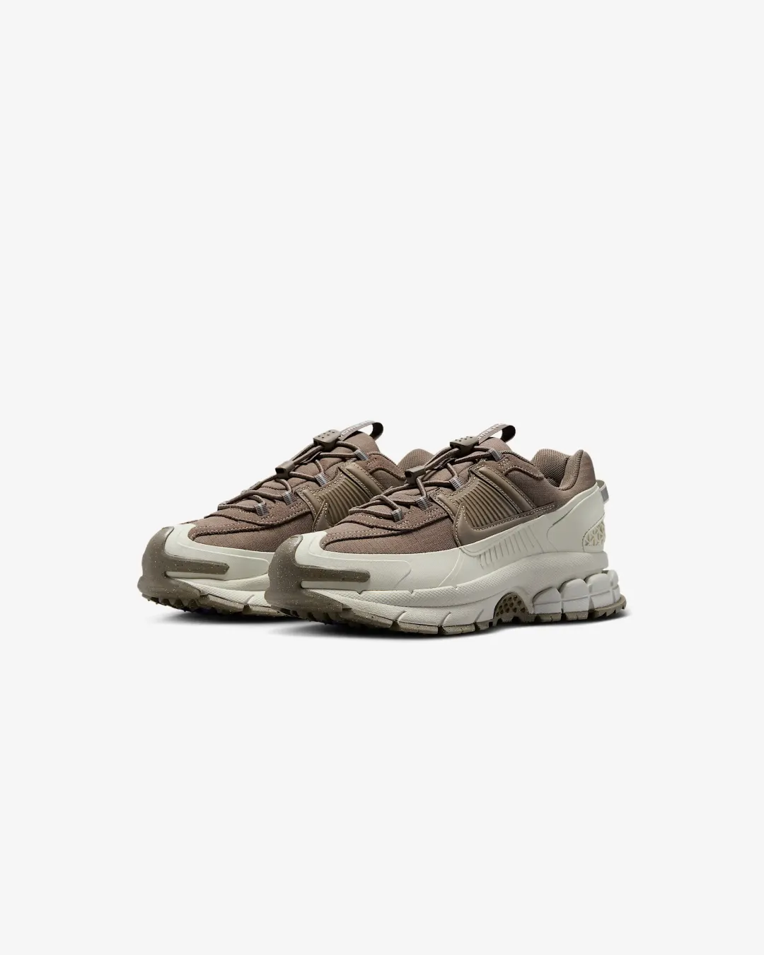 Nike Zoom Vomero 5 Roam Light Bone Mink Brown Sneakers