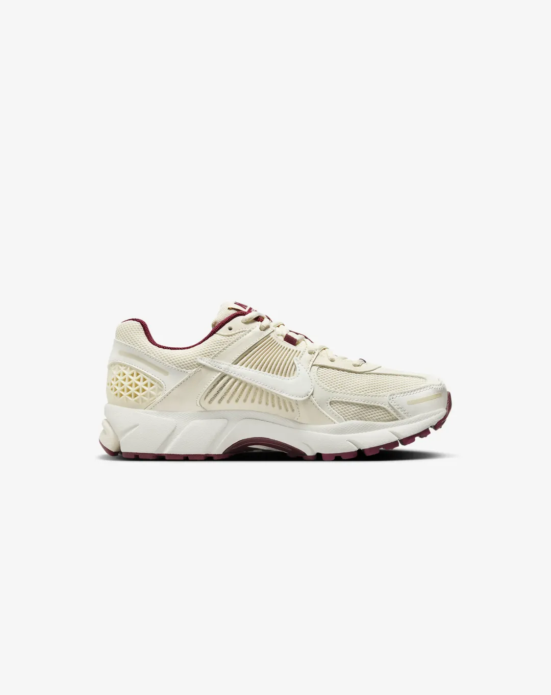 Nike Zoom Vomero 5 Sail/Pale Ivory/Team Red Sneakers