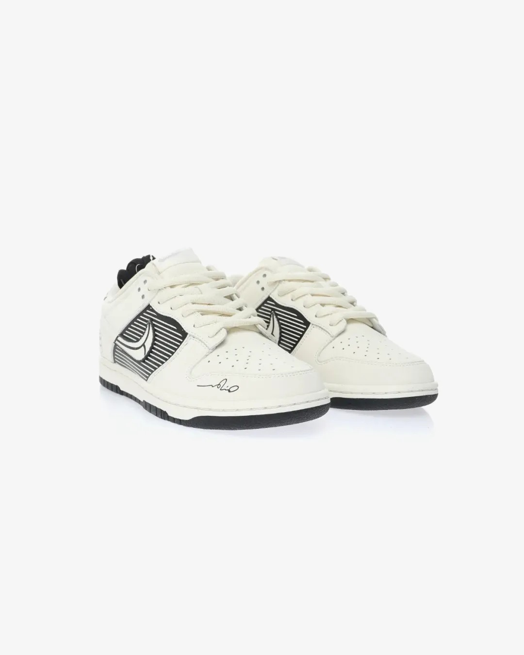 No Brainer PSD x Nike SB Dunk Low 'Crystalized Dunk' Sneakers