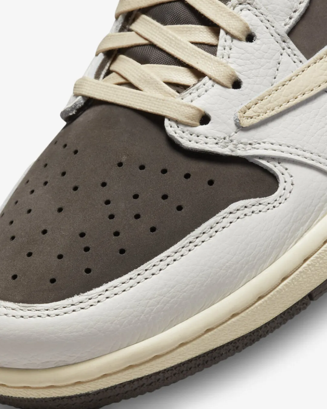 Travis Scott x Nike Air Jordan 1 Low Reverse Mocha Sneakers