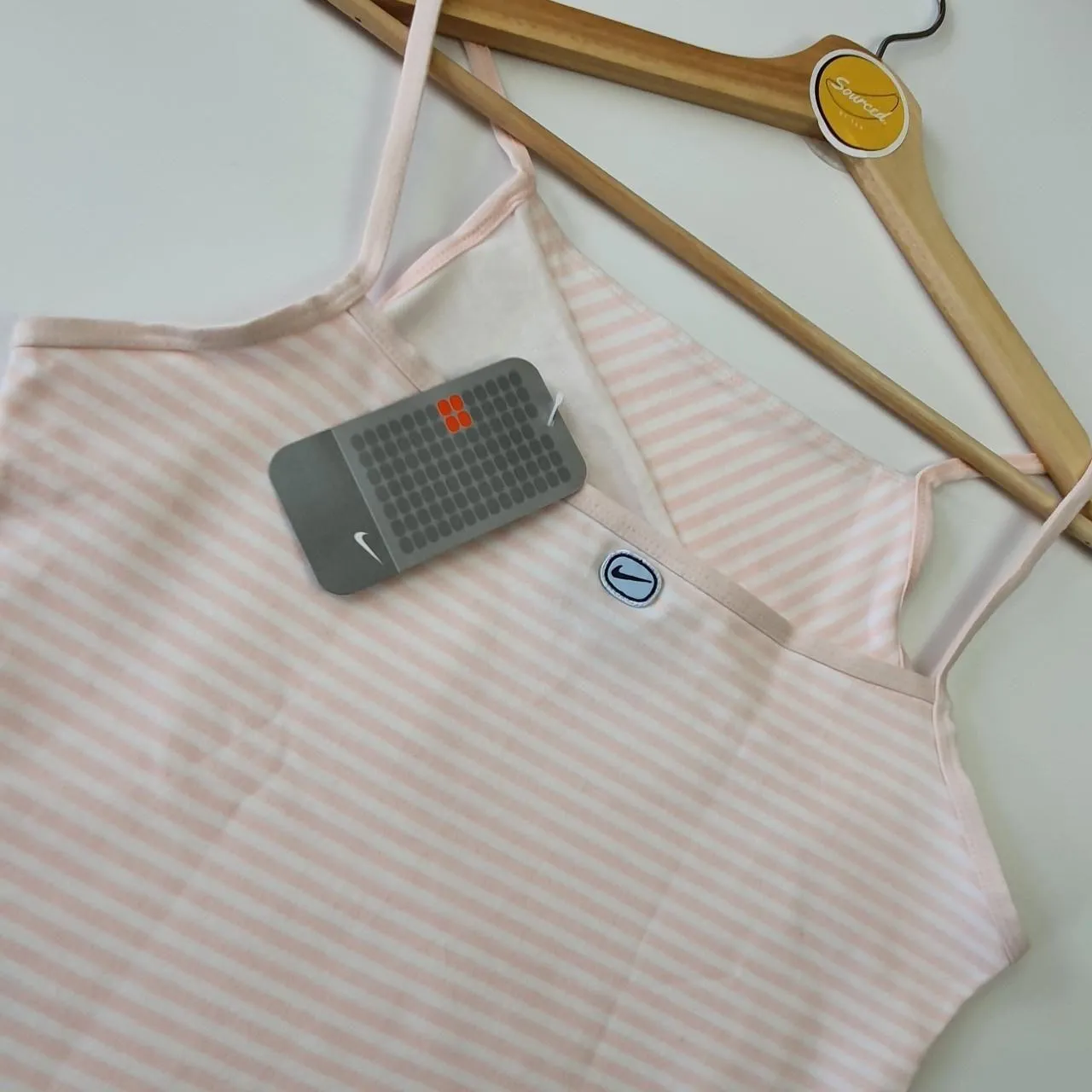 Vintage 2000s Tag NikeDeadstock Embroidered Centre Swoosh Sleeveless Tank Top/ Vest Top Nike Baby Pink ( XL)