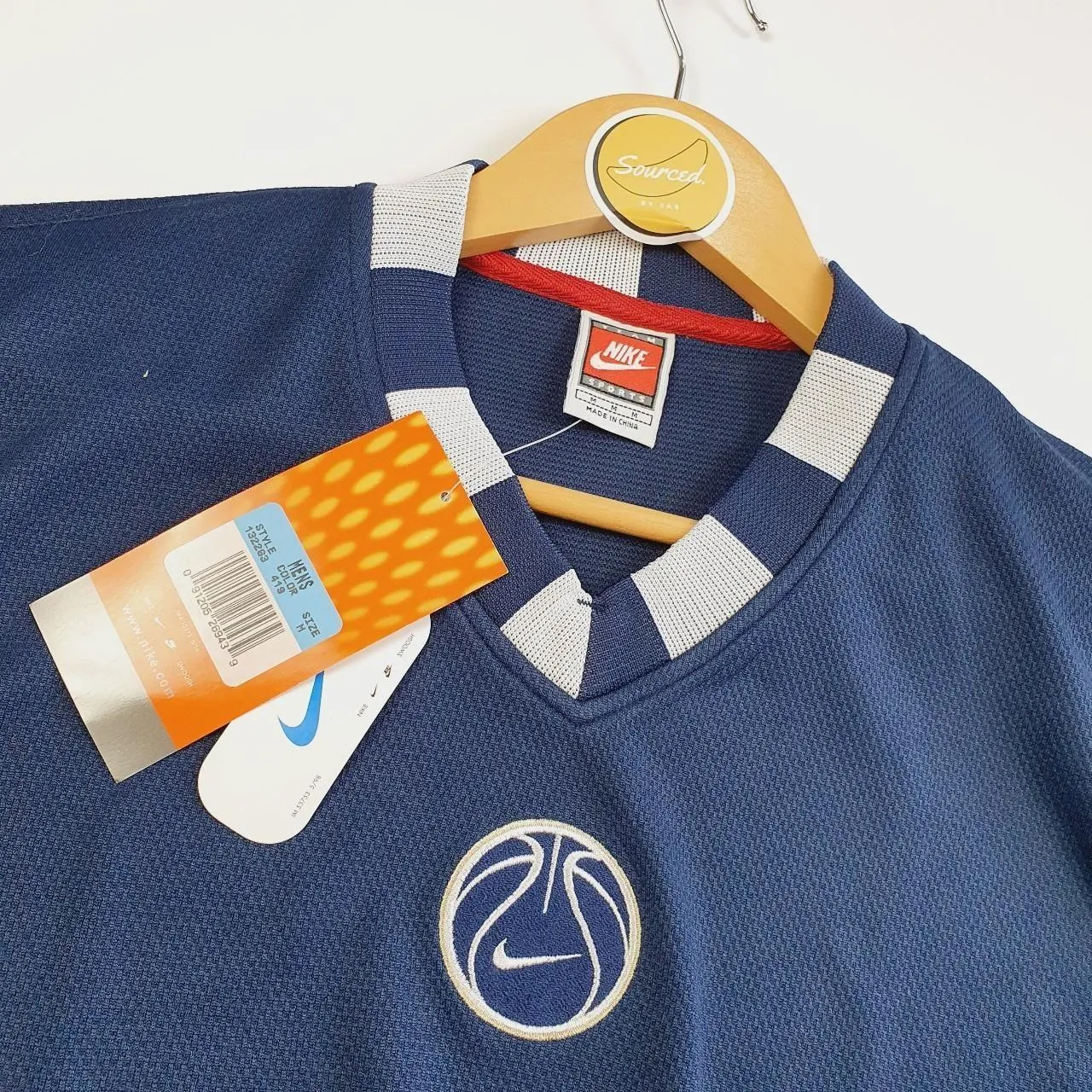 Vintage Early 2000s Tag Nike Deadstock Embroidered Centre Swoosh And Basketball Icon Short Sleeve (M)