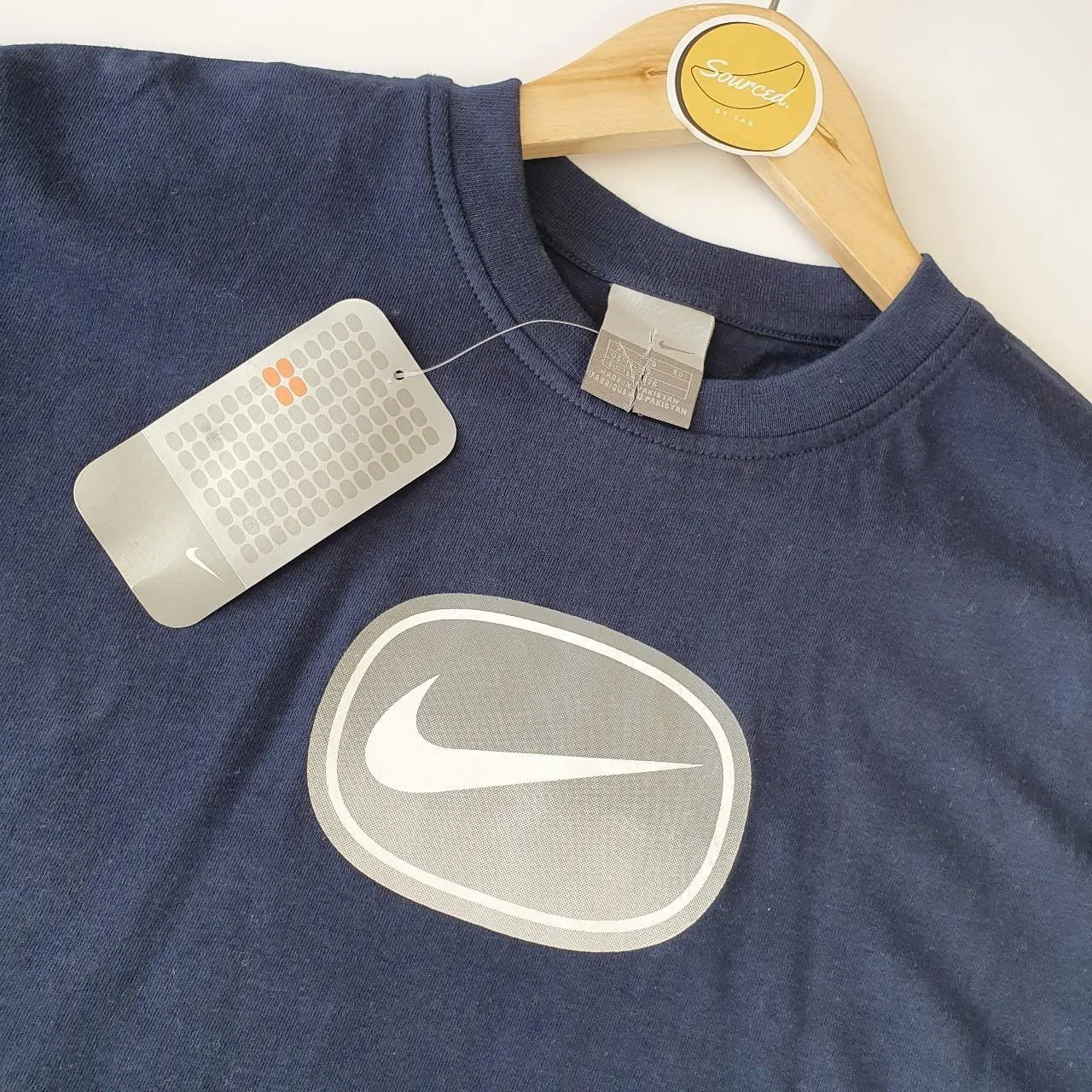 Vintage Early 2000s Tag Nike Deadstock Large Centre Swoosh Detail Short Sleeve Nike T-shirt Top (BNW (XL)