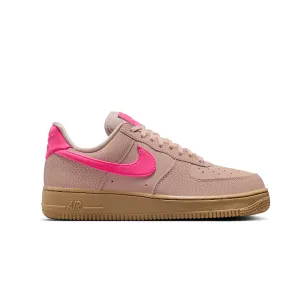 WOMEN'S AIR FORCE 1 '07 PARTICLE BEIGE HYPER PINK