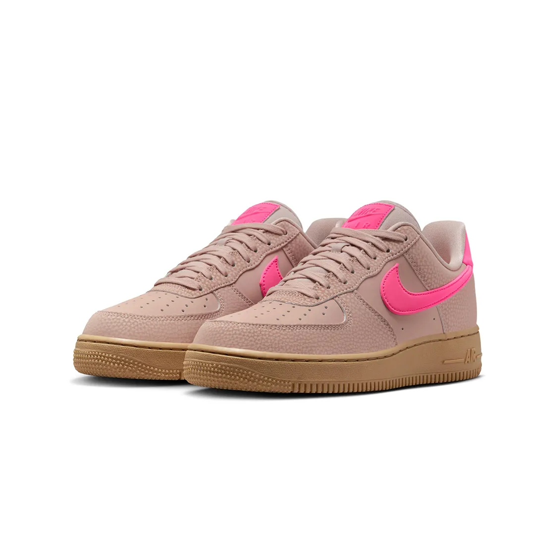 WOMEN'S AIR FORCE 1 '07 PARTICLE BEIGE HYPER PINK