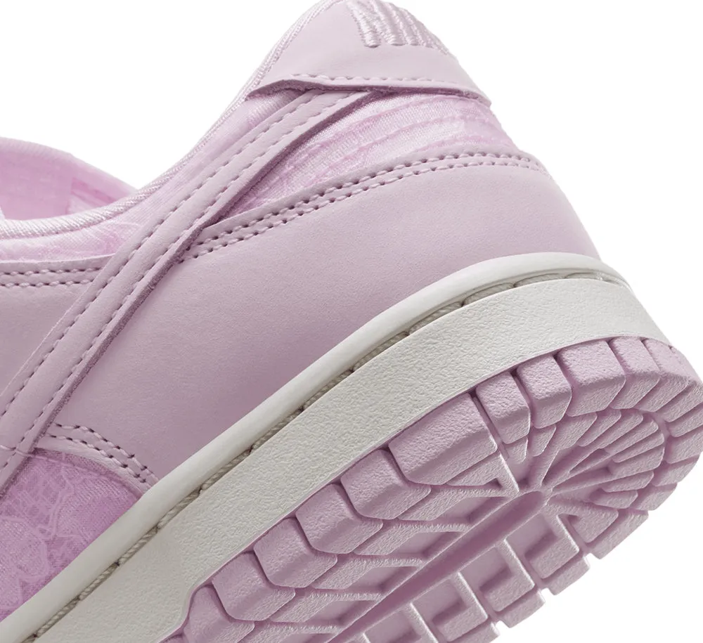 Women's Nike Dunk Low
