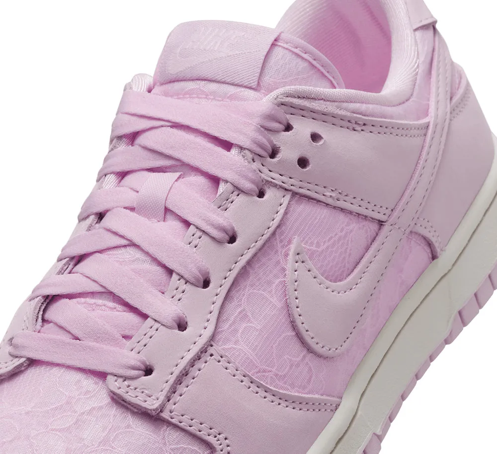 Women's Nike Dunk Low