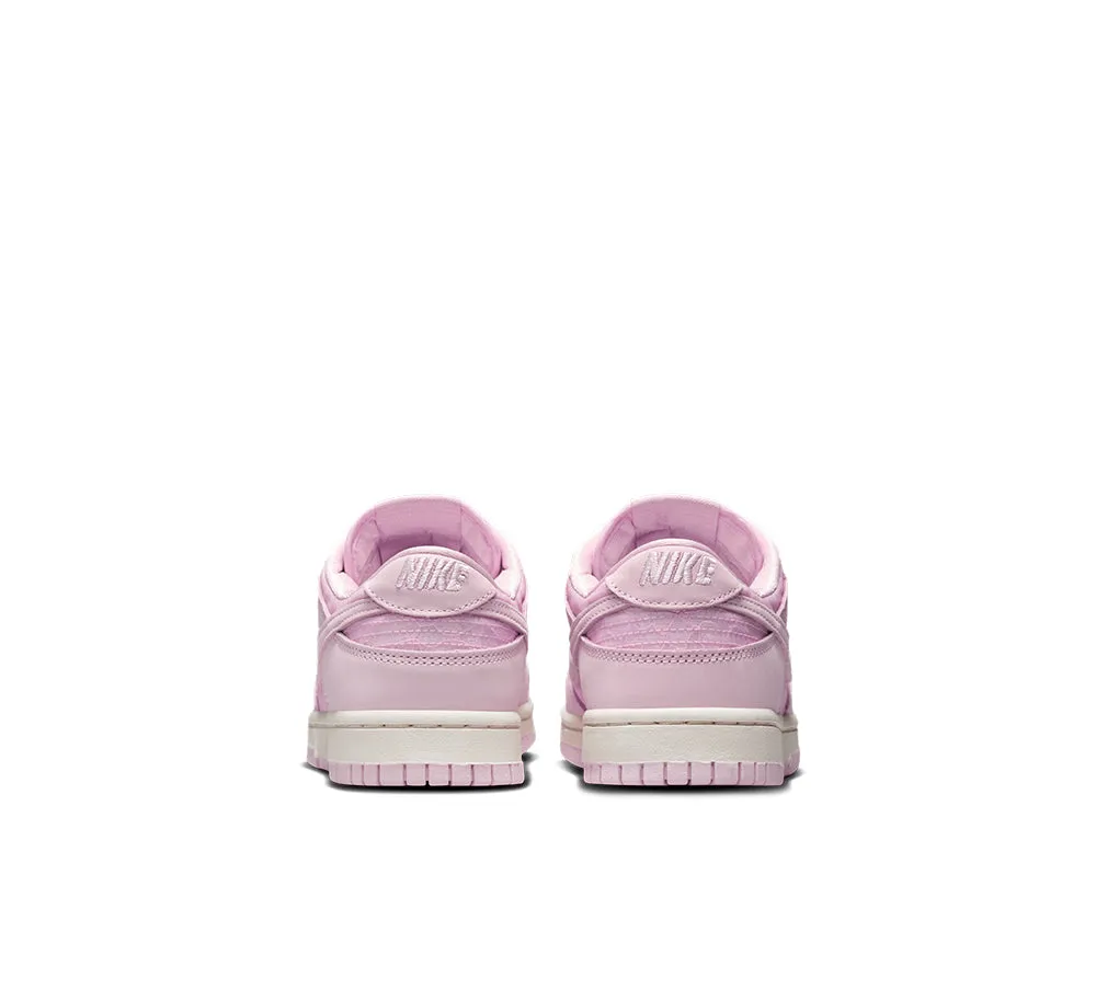 Women's Nike Dunk Low